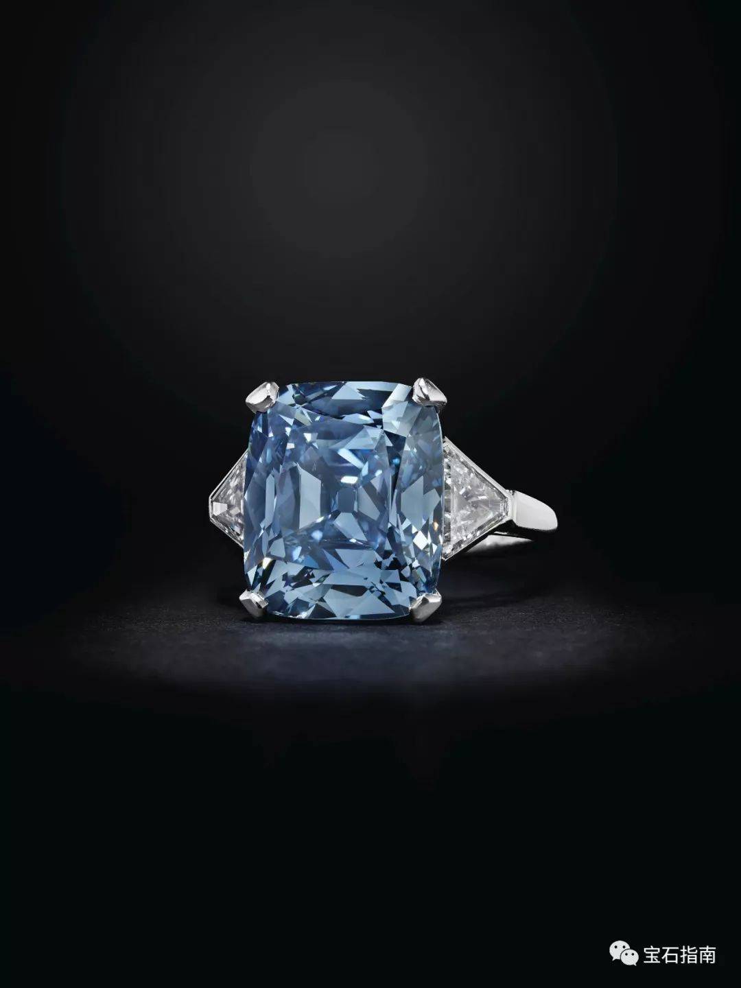28克拉"the infinite blue"艳彩蓝钻戒指结果:逾1.98亿港币落槌!