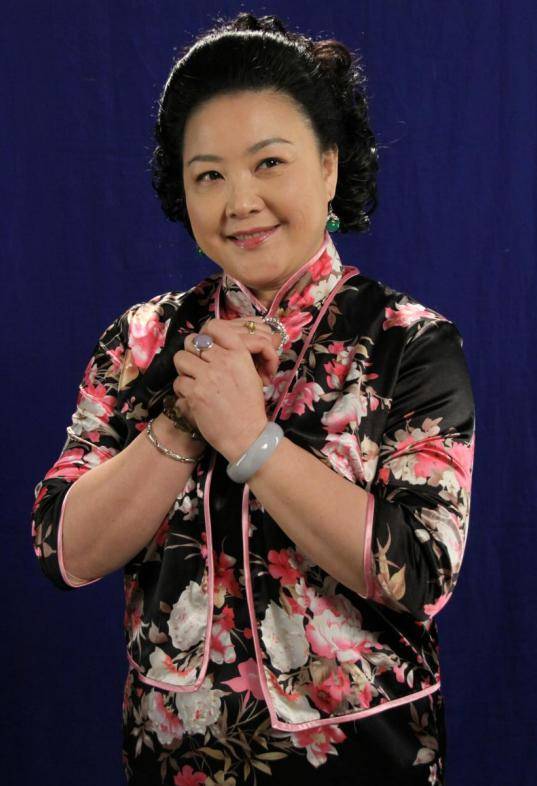 出场嘉宾:《七十二家房客》八姑扮演者黄伟香,鸡公福扮演者林星云