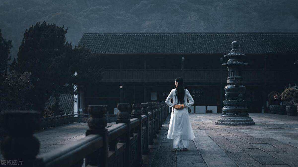 任由他人道长短,余自心安莫置疑_诗词_许昌_老家