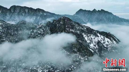 陕西秦岭迎瑞雪 美景如"山水画卷"_华山_西安_景区