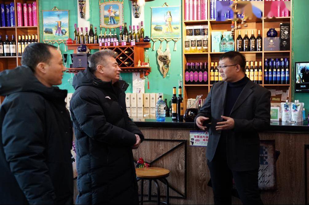 漠河市北极镇北极村北极旅游开发公司,北极冰蓝莓酒庄,北纬53度观光塔