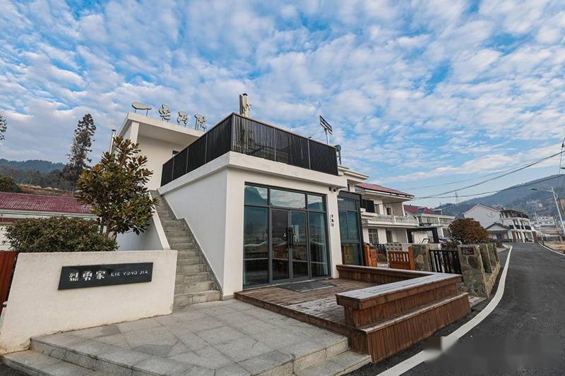 安徽岳西:"一宅两院"蹚出民宿产业发展新路子_旅游_畈村_改造