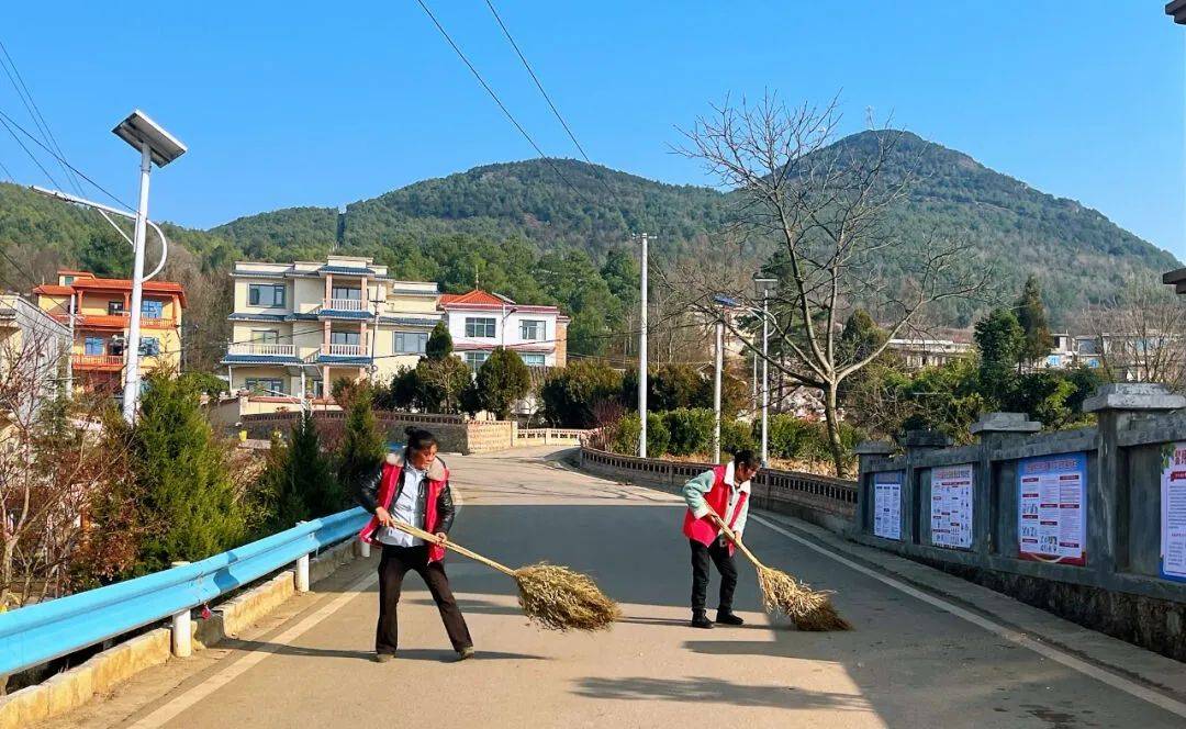 威宁县盐仓镇:"创文"出新招 农村展新貌_工作_坪村_文明