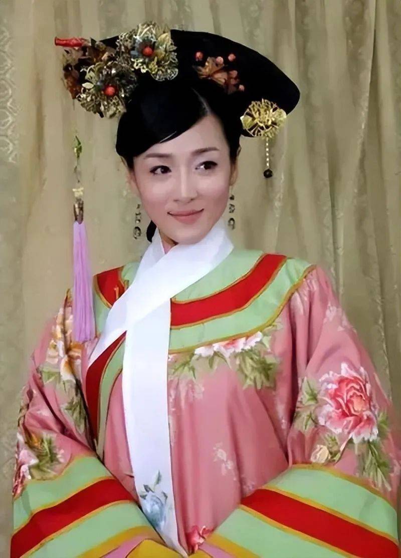 她长得漂亮演技好,出道18年没绯闻,如今一家三口其乐融融_何彦霓_谢苗