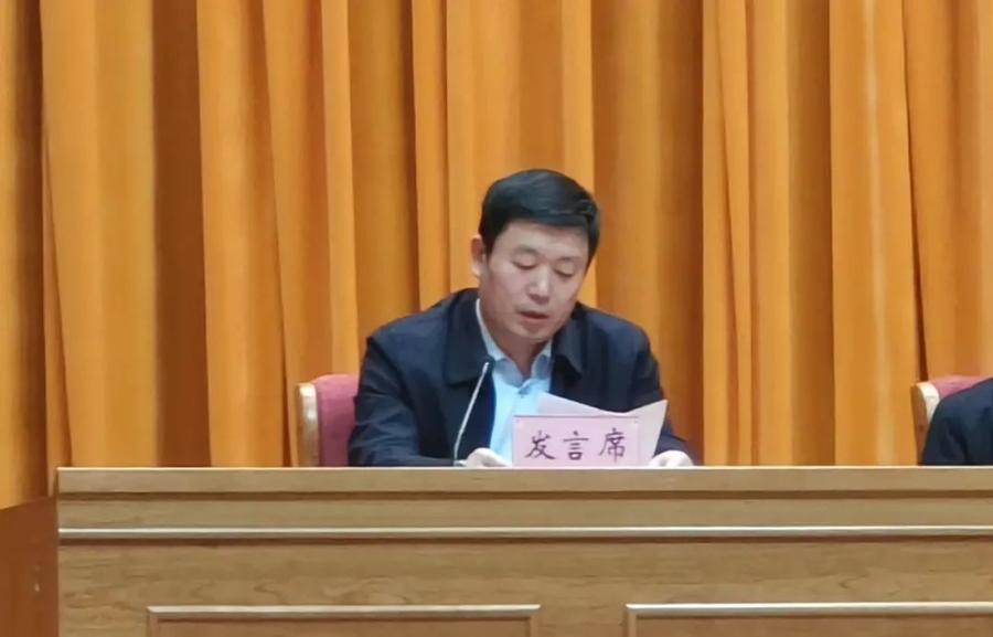 会上,滨州市退役军人事务局党组书记,局长王亨波以《高效办好退役报到