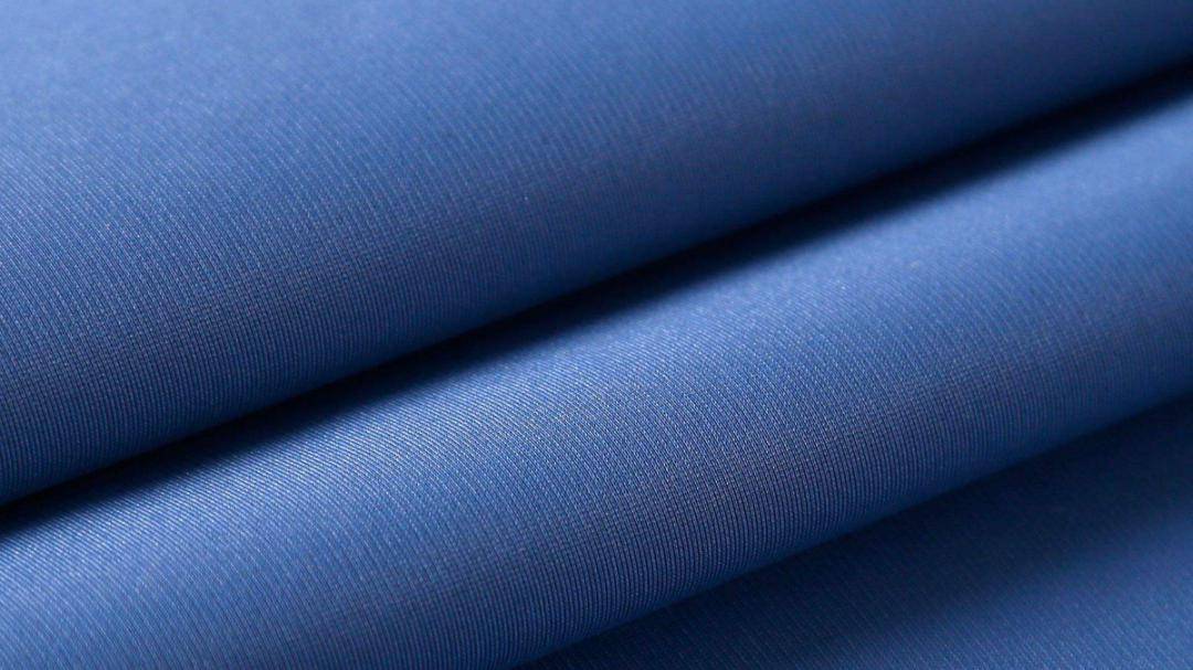 锦纶的主要品种为脂肪族聚酰胺纤维,它可以用一种单体合成,如内酰胺或