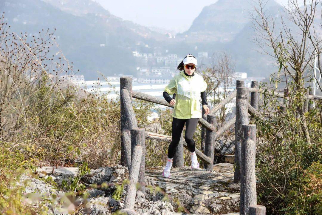 杨花重回马拉松赛道,并在两个月的时间内疯狂地跑了9场全马