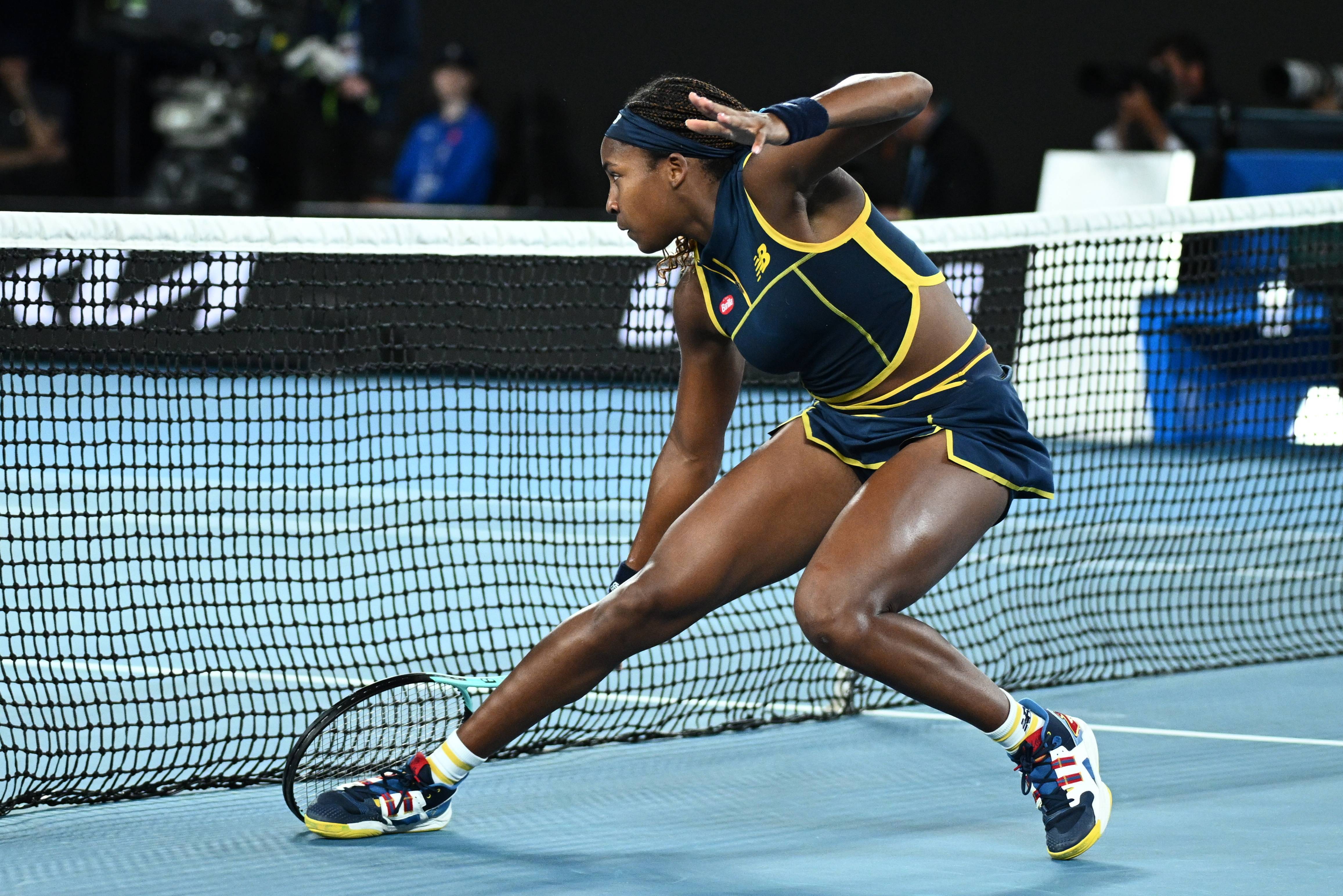 网球——澳网:萨巴伦卡晋级女单决赛