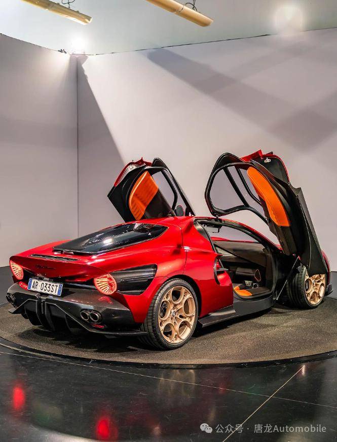 【来自意大利的小跑车】耀眼夺目,极为稀有的超级跑车——alfa romeo