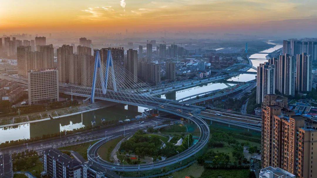 幸福坝"泼天的浪漫"_肥西县_人才_城市