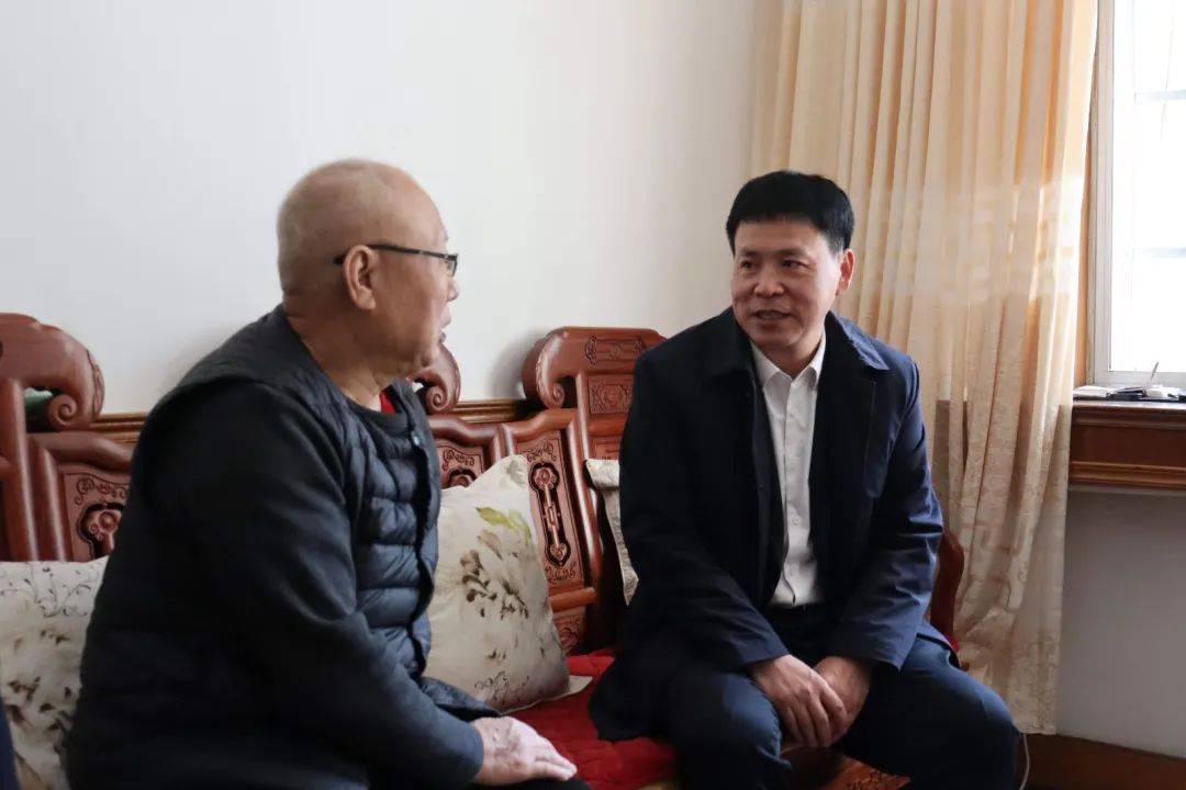 1月27日,淄川区委书记程勤,淄川区委副书记,区长冯炳涛走访淄川区正