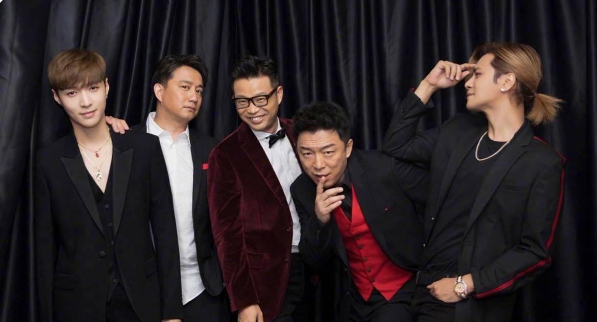 黄磊《盒子里的猫》来袭,躲过"男人帮",被胡歌刘奕君惊艳了_节目_嘉宾