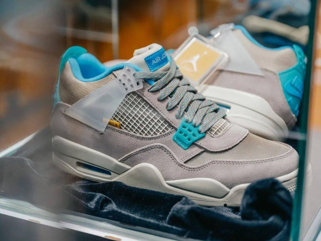 鞋盒里的记忆 · air jordan 4 retro "bred reimagined"|soar 主题