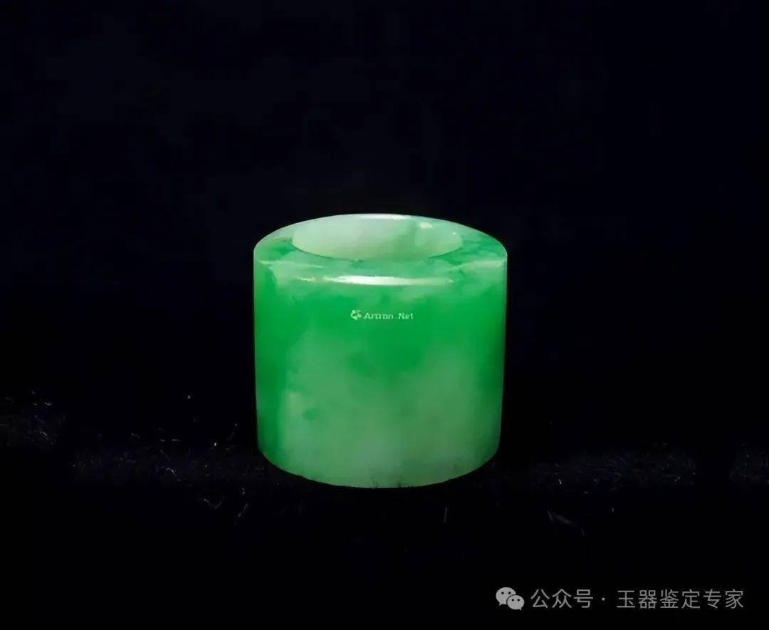 1500万 ,4700万!小小玉扳指都玩不起了 !_乾隆_剔红_皇帝