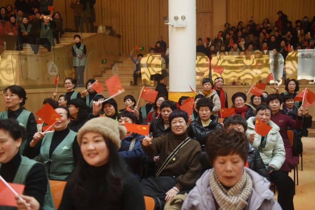 《祖国万岁》▲小组唱:《送别》▲排舞:《七朵莲花》▲小组唱:《忏悔