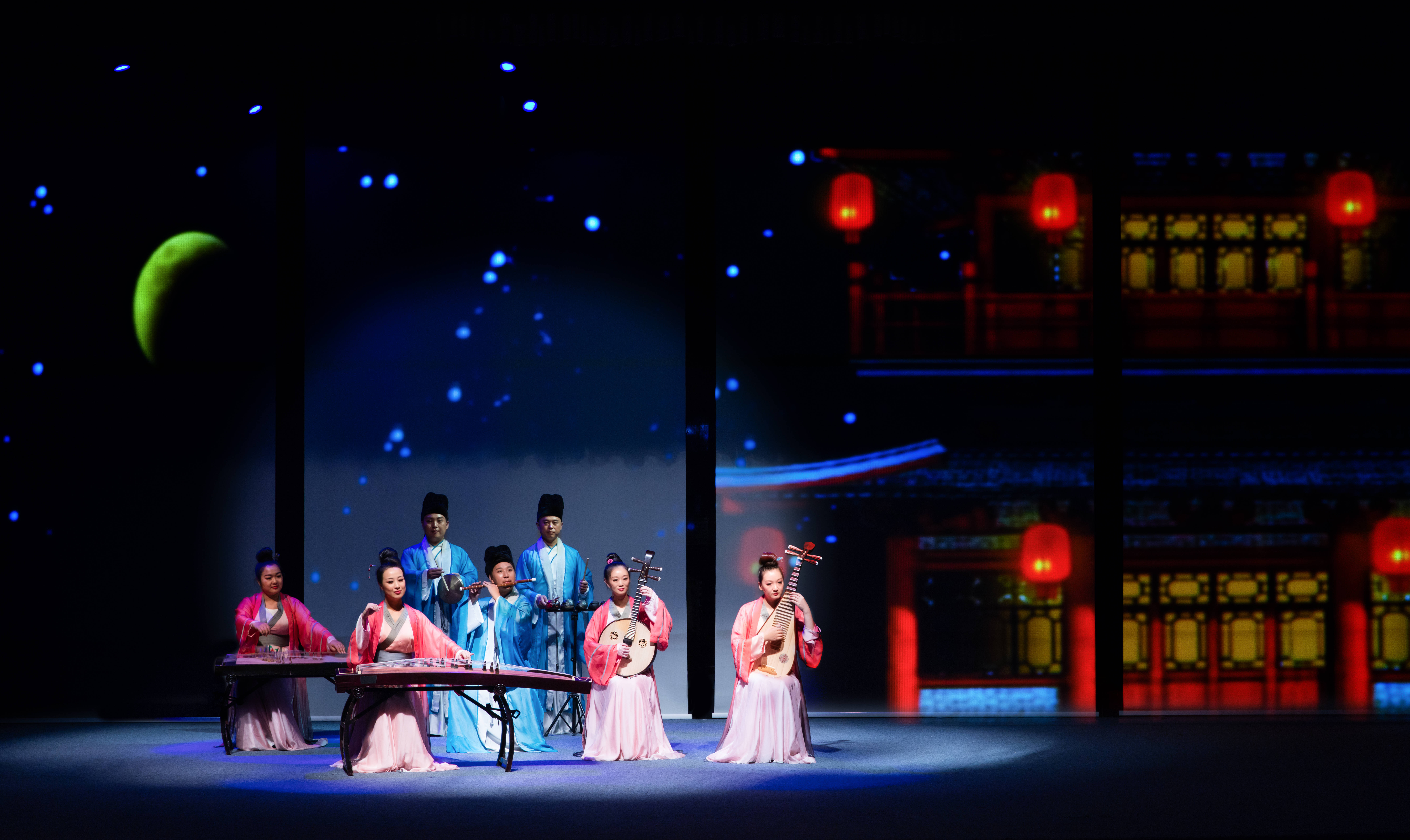 网红"ip,自2000年成立以来,乐团以音乐文物为基础,对中原地区古代乐器