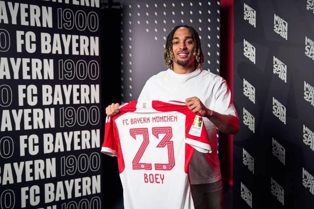 新仁最爱拉姆!_拜仁_比赛_训练