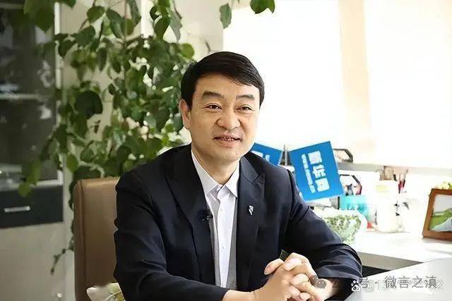 郭振宇,云南昭通镇雄人,他是云南贝泰妮生物科技集团股份有限公司董事
