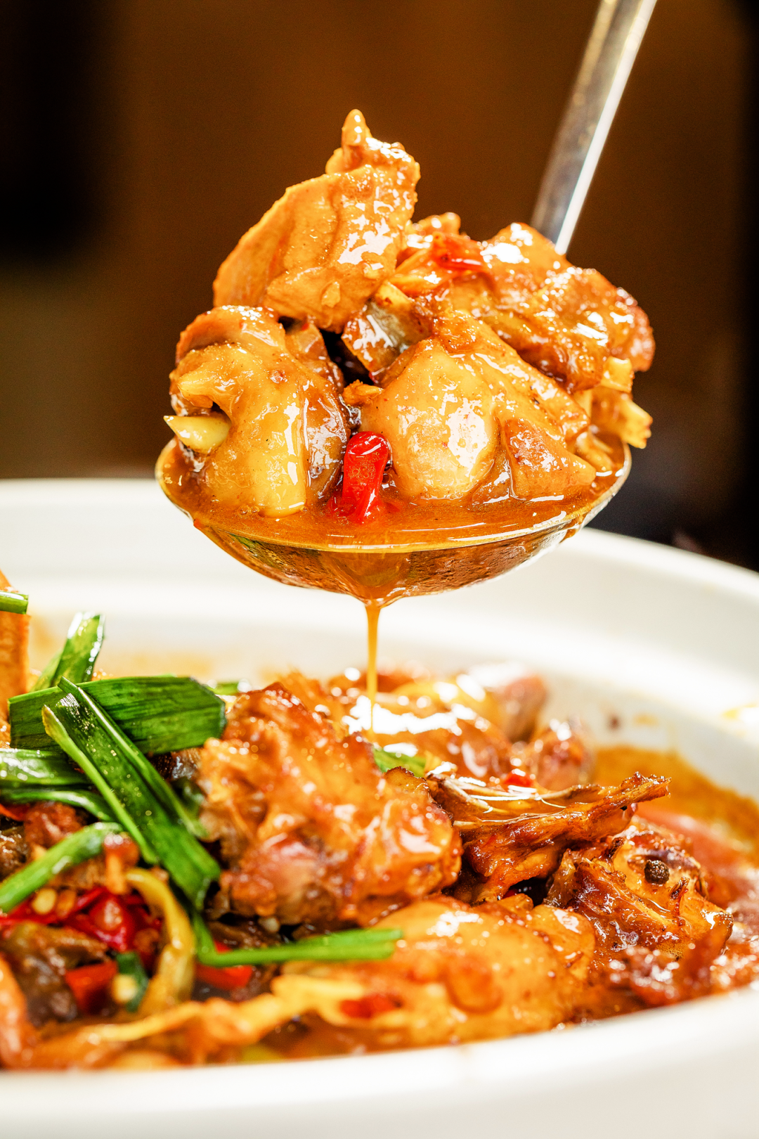 座城市都有自己的独特味道荆州人的餐桌上,少不了的就是鱼"没有一条鱼