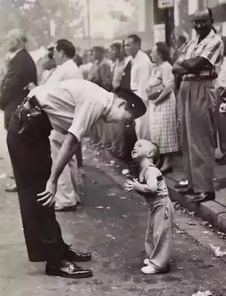 丹尼尔_小男孩_蚂蚁