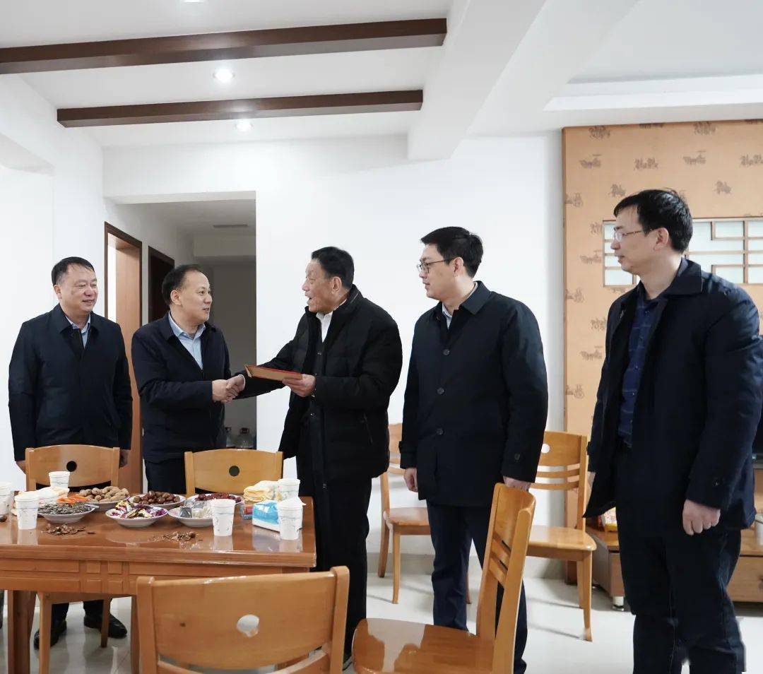 2月1日,巢湖市委副书记,市长,安巢经开区党工委副书记,管委会副主任