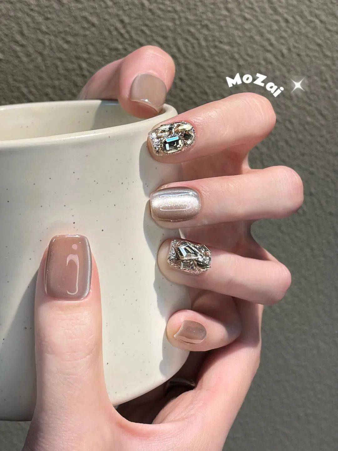 新春美甲特辑③| 一期爆闪猫眼美甲分享,高贵又显白