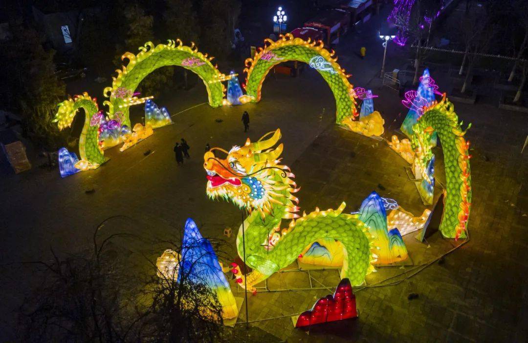大家一起来感受天津在水上公园举办2月2日至3月17日水上彩灯节——津