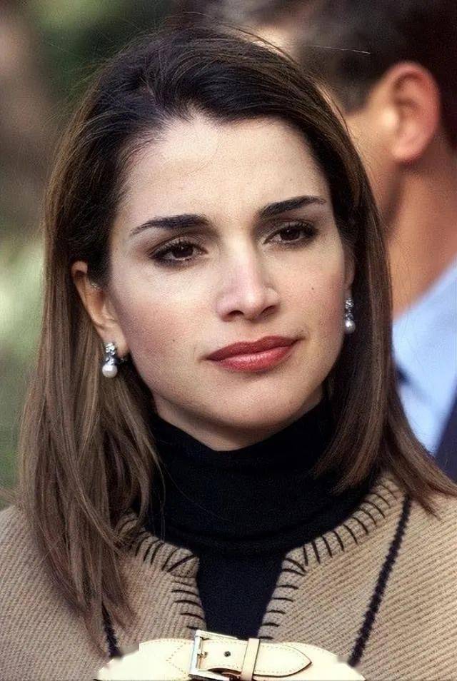 与儿媳合影似姐妹_拉尼娅_阿卜杜拉_王子