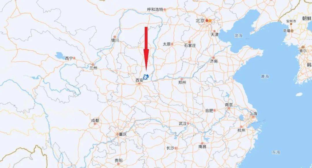 新疆不光有中国海拔最低的盆地,也有世界上排名前几的大山.