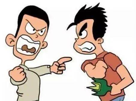 邻居,双方因道路通行,树木砍伐,噪声污染,火灾隐患等事宜多次产生矛盾