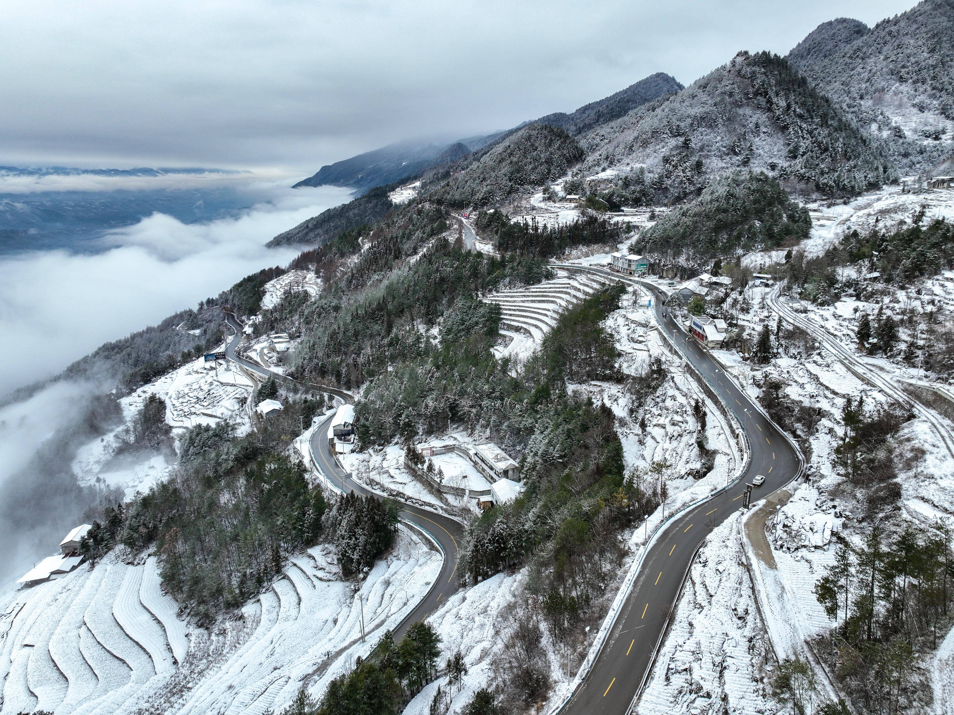 重庆周边雪山景点图片