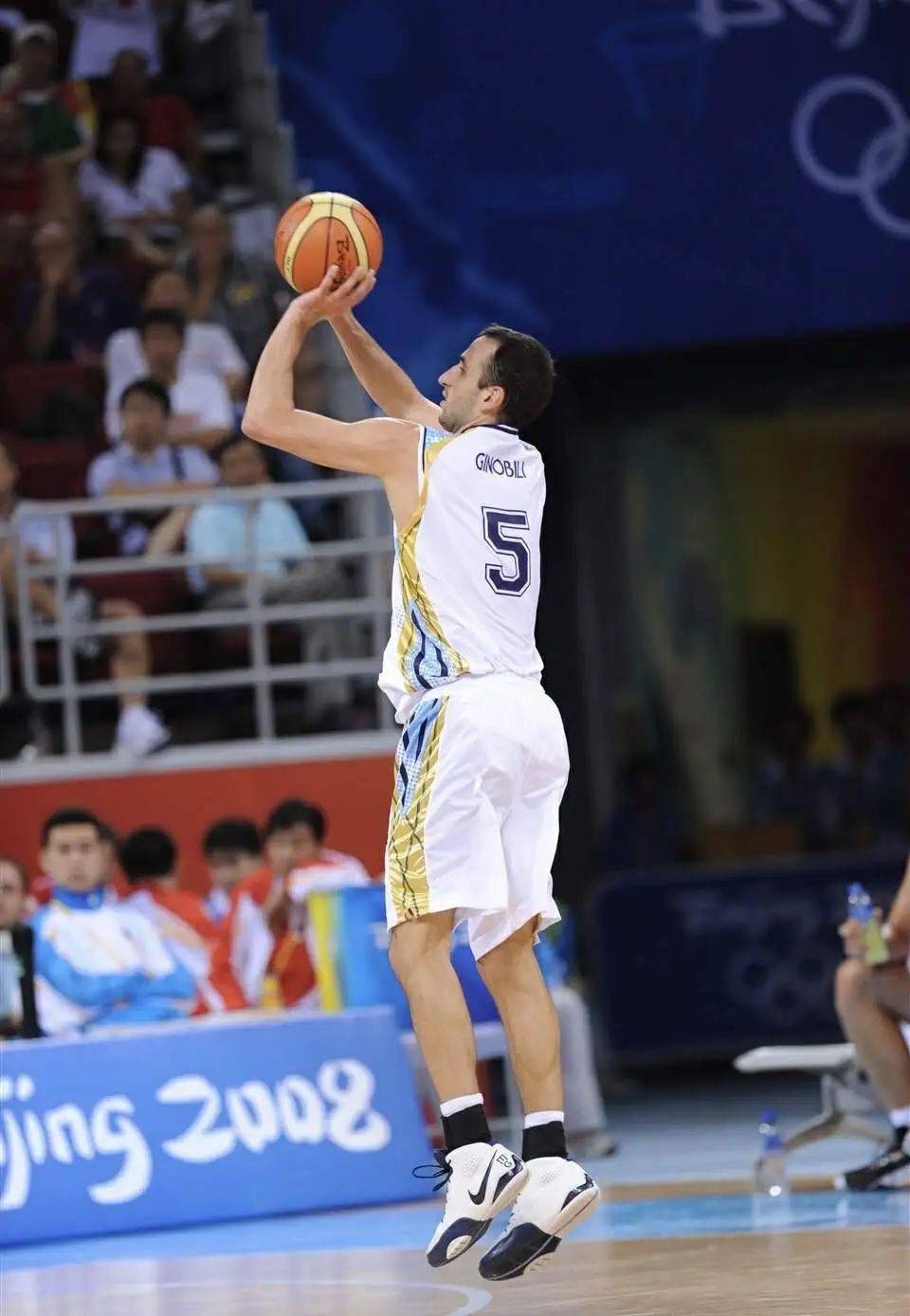 吉诺比利_球鞋_秃子