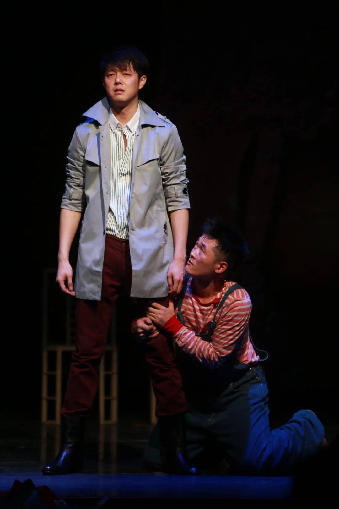 28分钟一个笑点,盼了11年的《贼在囧途1》回来啦!_观众_罗伯特_钻石