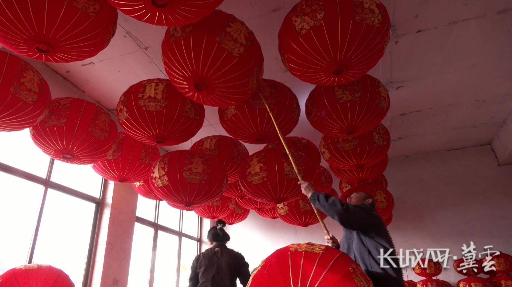 藁城屯头村最大灯笼厂图片