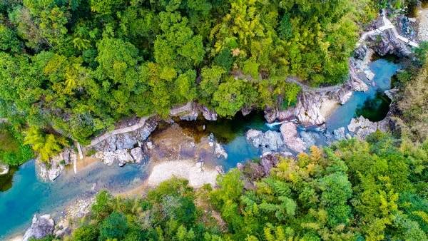 5,香溪堡旅游区香溪堡旅游区是国家3a级旅游景区,大自然的鬼斧神工
