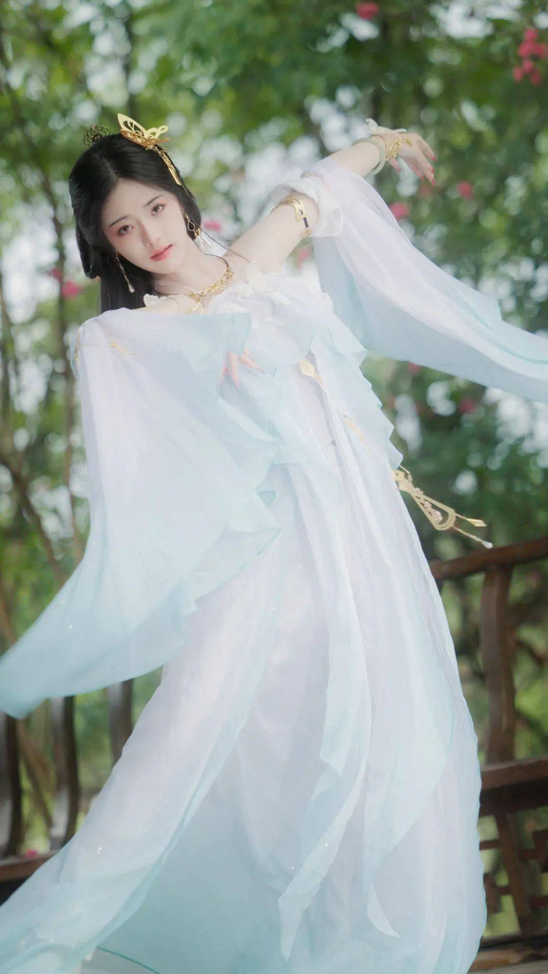 67cosplay丨逆水寒素问,大概这就是很多人喜欢这个温柔似水的师妹吧