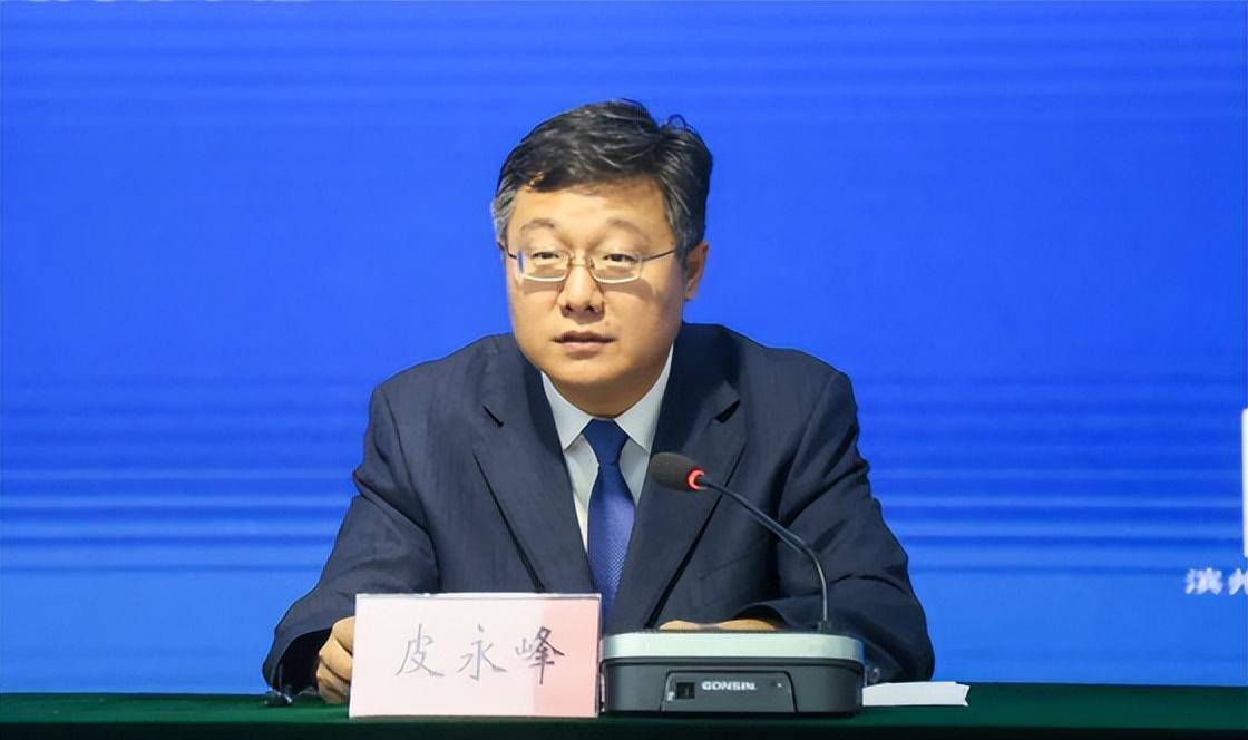 此前,他先后担任滨城区委常委,办公室主任,滨州市委副秘书长,市委办公
