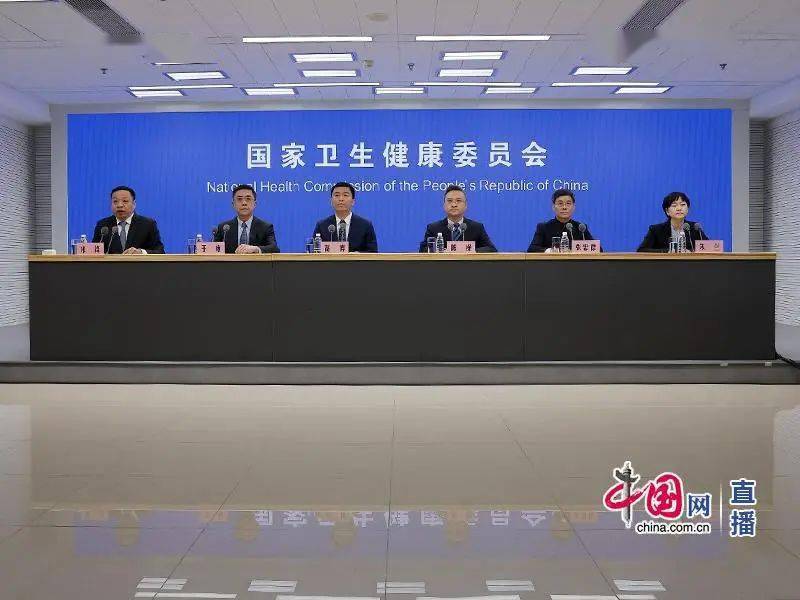 国家卫生健康委就介绍冬季呼吸道疾病防治和健康提示有关情况举行新闻