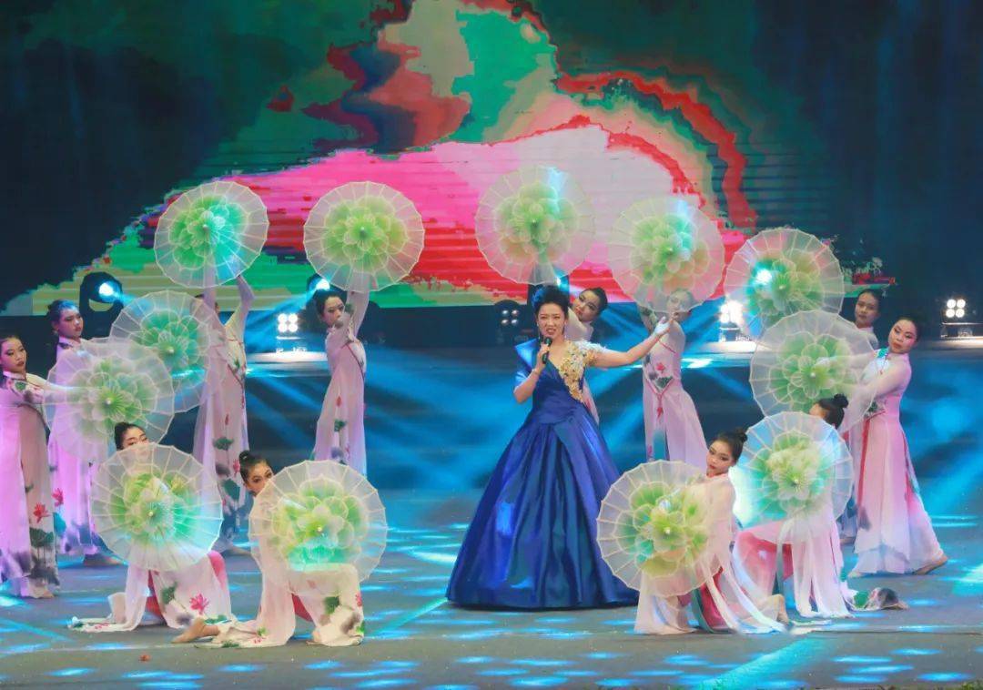 陇南春晚,"龙"重上演!_歌伴舞_情景_篇章