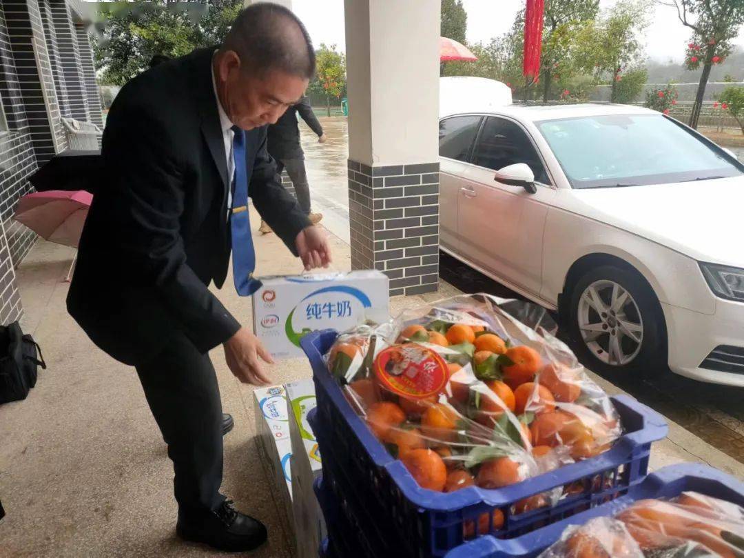 春节要来临,瑞金处处是温情_慰问_活动_老人