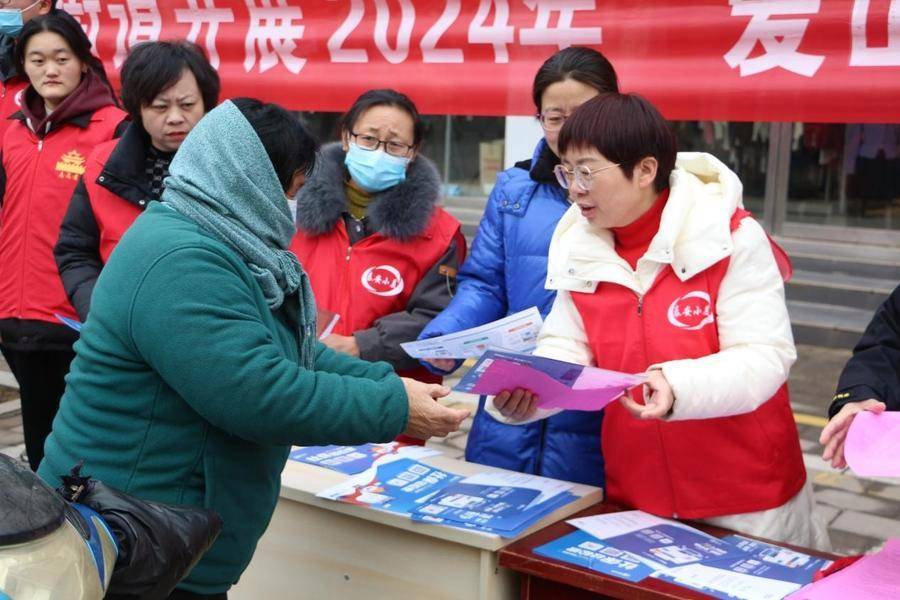 东平县州城二中老师图片