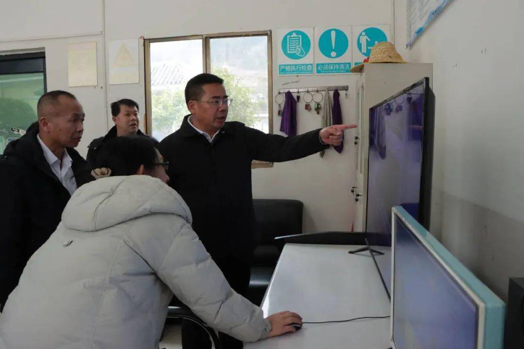 67杨德昭督导检查防范应对低温雨雪灾害天气,春节期间民生保障,物资