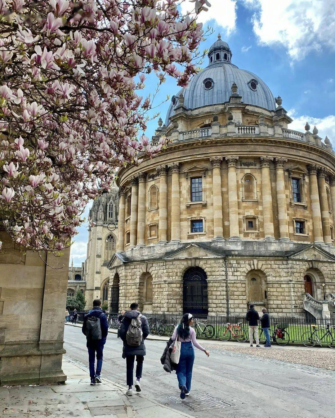 英国最令人快乐的9所大学,谁是第一?中国学生最爱的仅