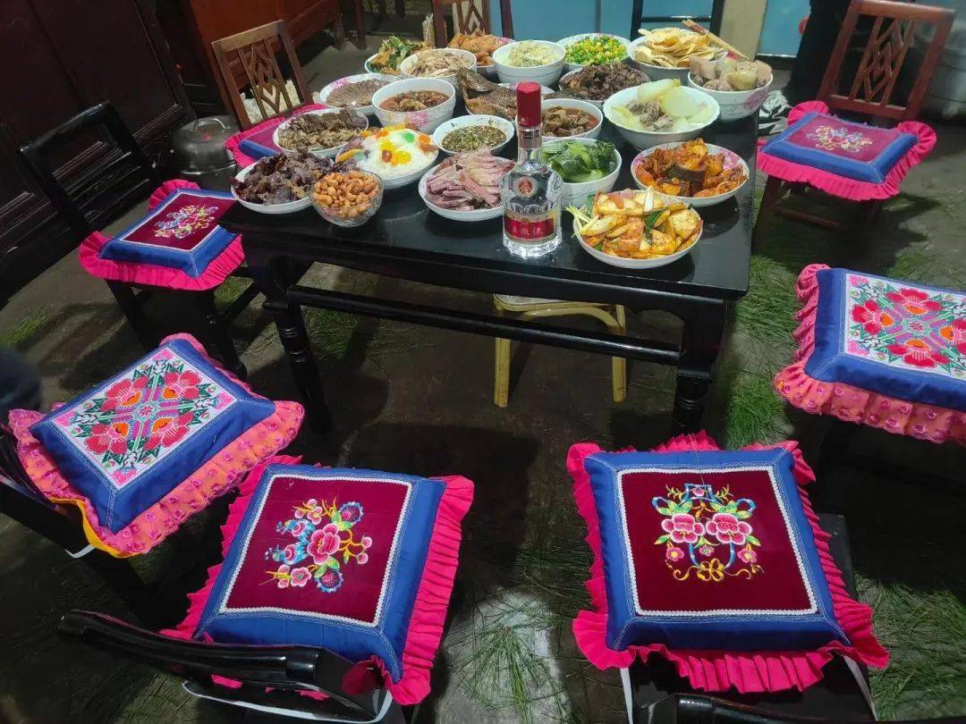 朋友圈宣威年夜饭大赛,隔着屏幕都觉得香 !_厨艺_云南_工作