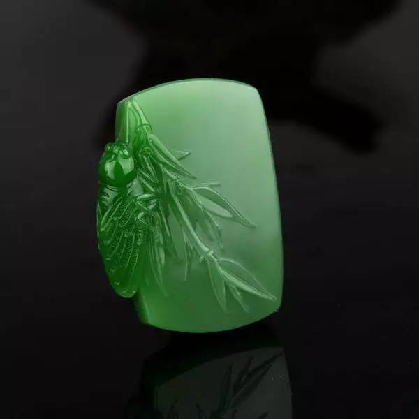 新疆碧玉,俄罗斯碧玉,青海碧玉,四川沱江碧玉辨认和!