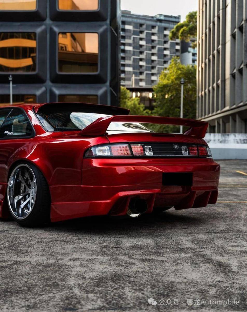 在今天,虽然s14 silvia已经退出了市场,但它作为一款经典车型,永远