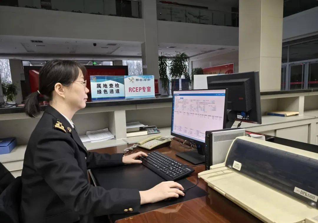 致敬每一个你_海关_石家庄_保障