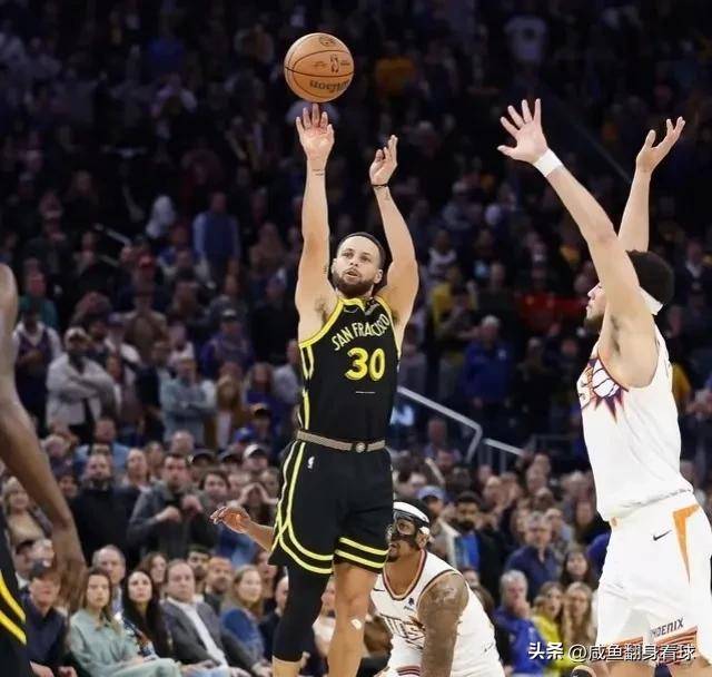库里神级表现勇士逆袭太阳,四连胜震撼上演_比赛_杜兰特_历史