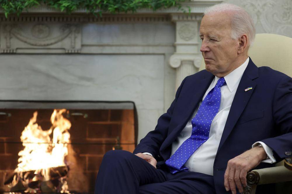 美国民意调查显示,绝大多数人认为拜登年龄太大,无法再连任_特朗普