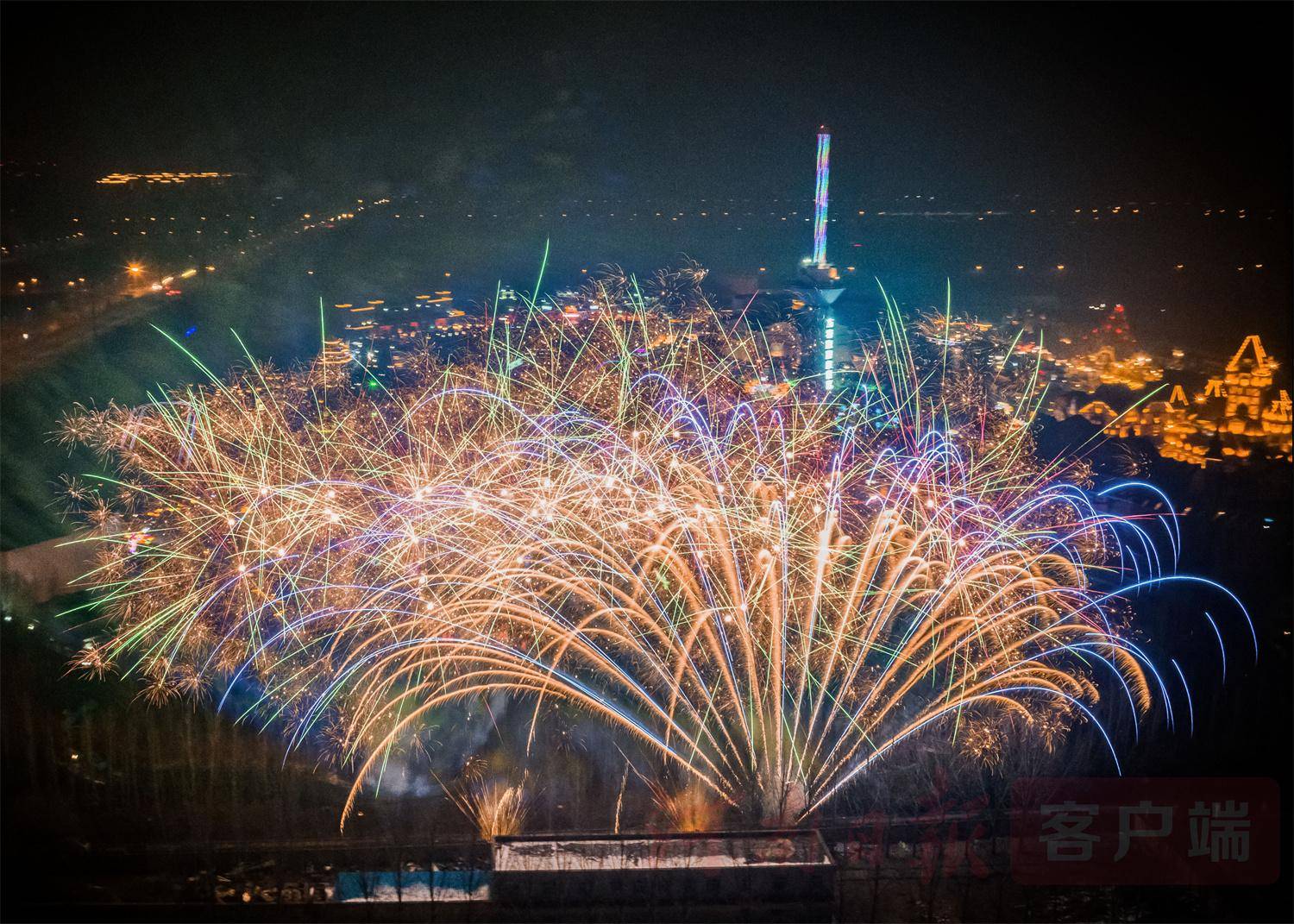 郑州方特:民俗荟萃年味浓,文明有序过大年_游客_烟花_乐园